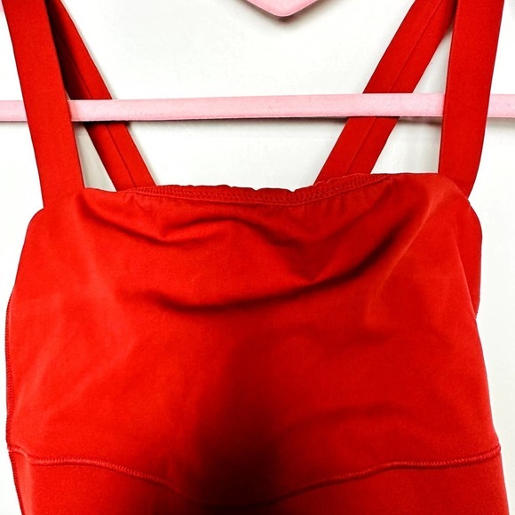 Everlane NWT The Perform Cropped Criss Cross Strap Activewear Top Red Size XXS - Picture 3 of 8